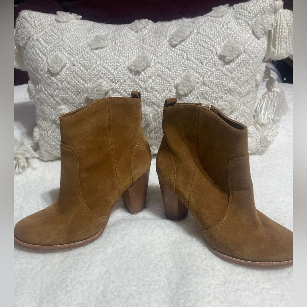 Joie Dalton Boot, Size 7 - image 3